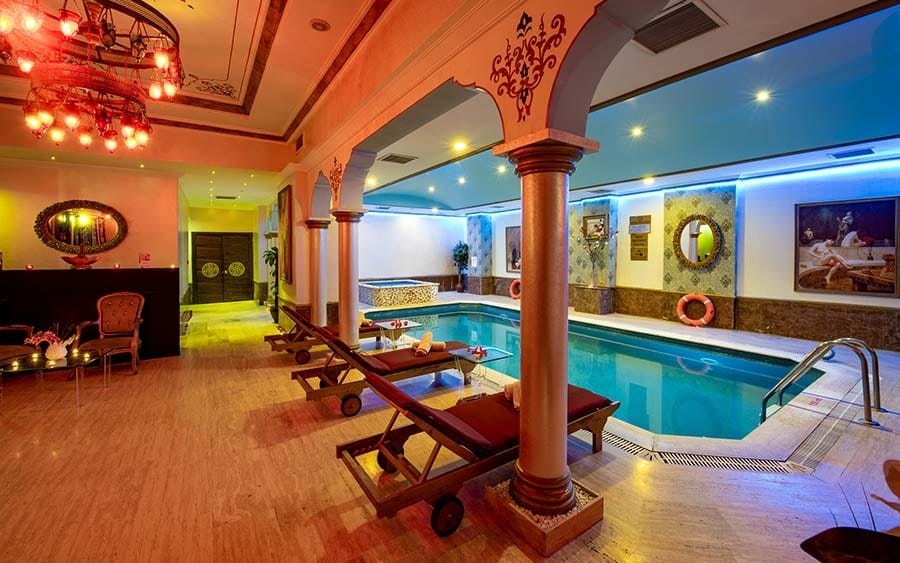 hotel nova plaza crystal