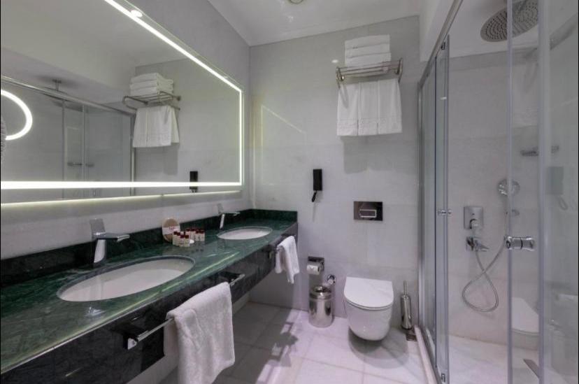 hotel nova plaza pera